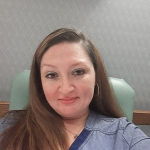 Meet your Posher, Ebbie